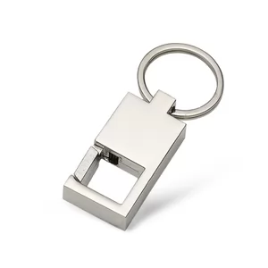 Chaveiro de Metal Personalizado | Dimensões (L x A x P): 3.4 x 8.0 x 0.8 | Peso = 42 g