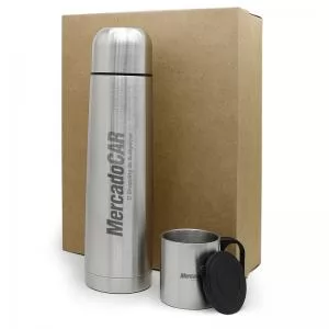 Kit Conjunto com Garrafa Térmica e Caneca Personalizada | Dimensões (L x A x P): 26.5 x 35.5 x 10.0 | Peso = 915 g